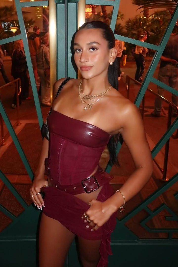 Eline – Strapless mini-jurk met leren corsetlook