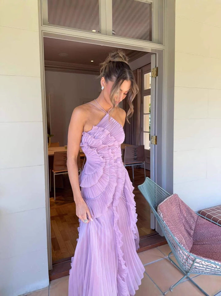 Aurelia – Playful ruffle dress with class