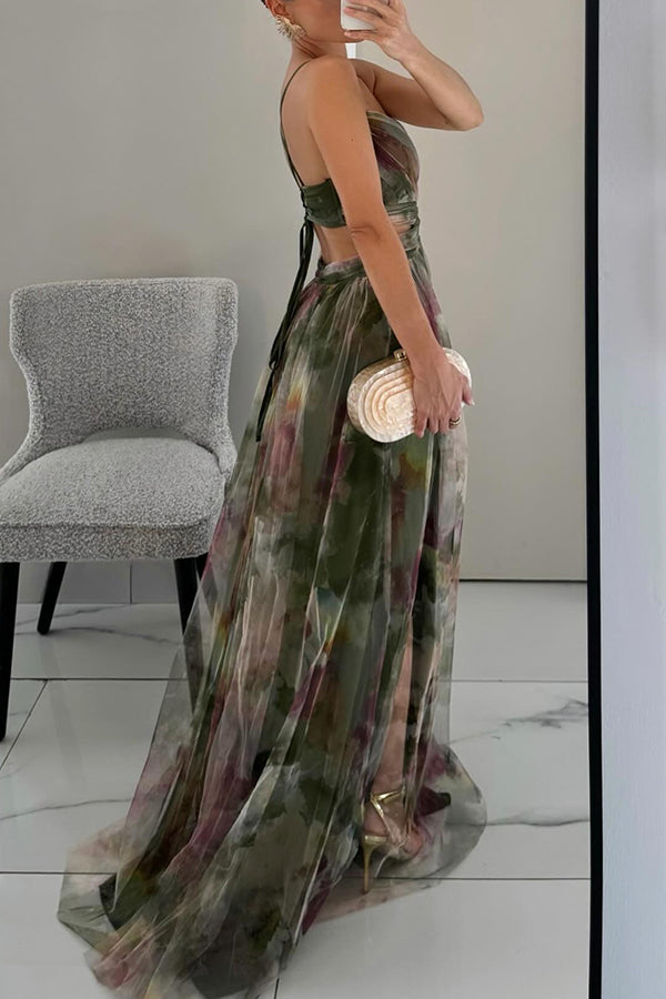 Giselle - Enchanting Floral Print Maxi Dress