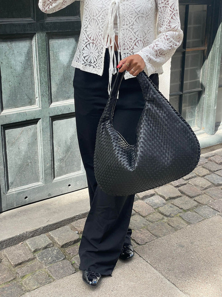 Solenya – Woven handbag in vegan leather