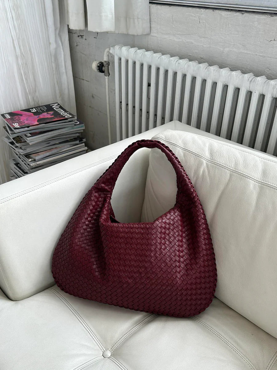 Solenya – Woven handbag in vegan leather