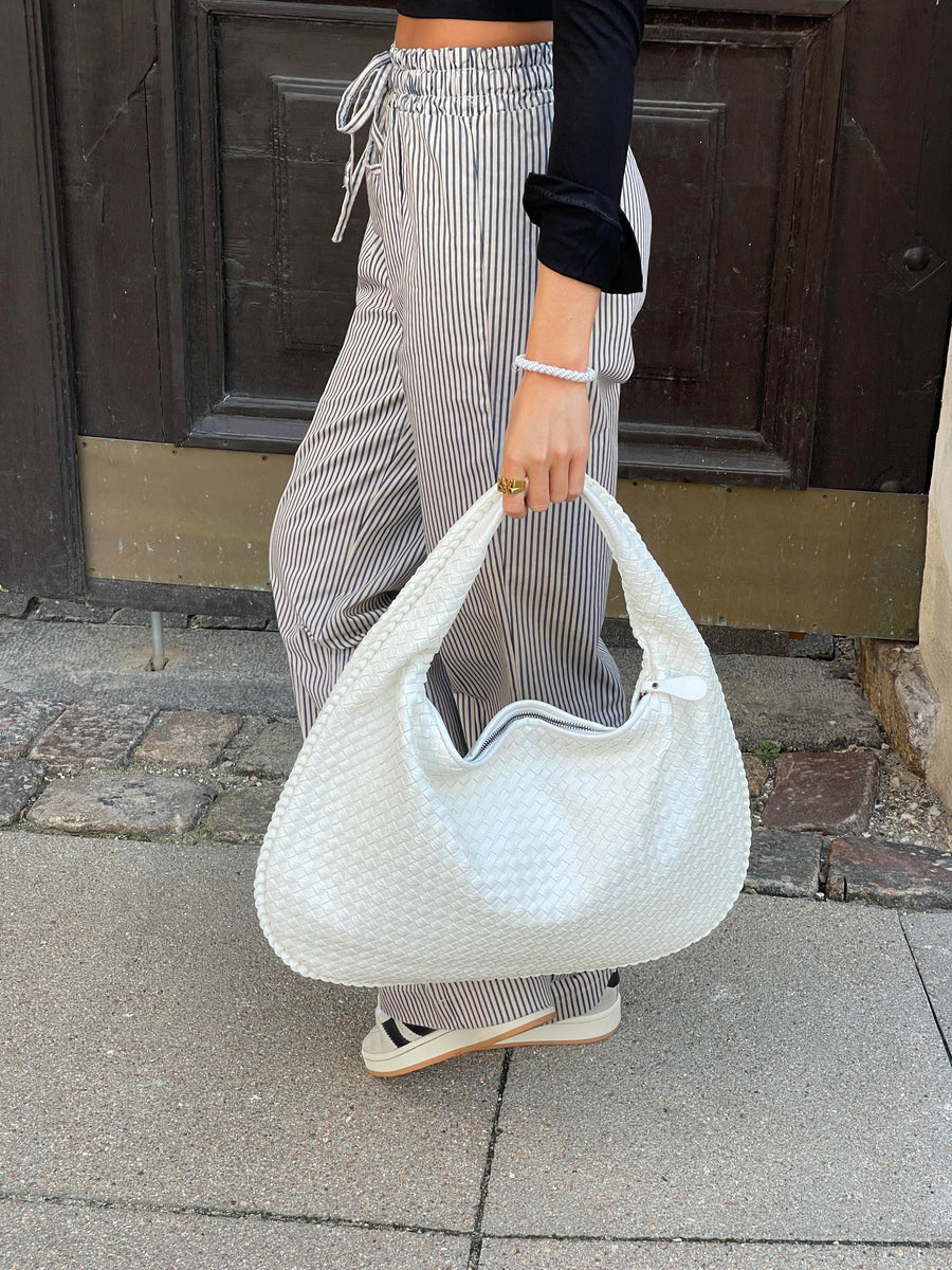 Solenya – Woven handbag in vegan leather