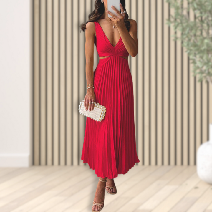 Sienna – Pleated dress with a luxurious look