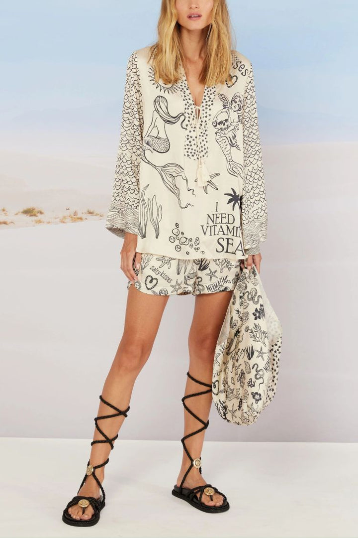 Kim – Ensemble de vacances en satin avec chemisier et short
