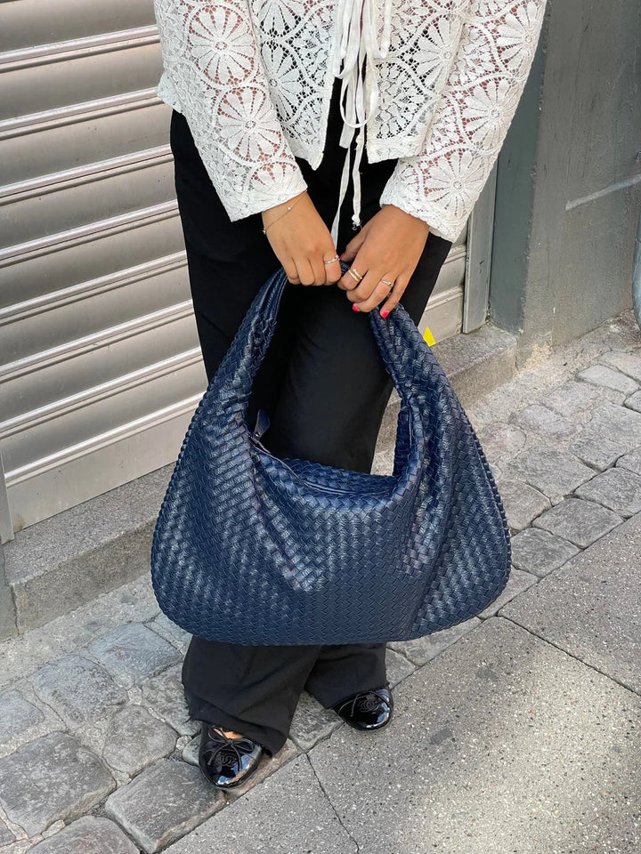 Solenya – Woven handbag in vegan leather