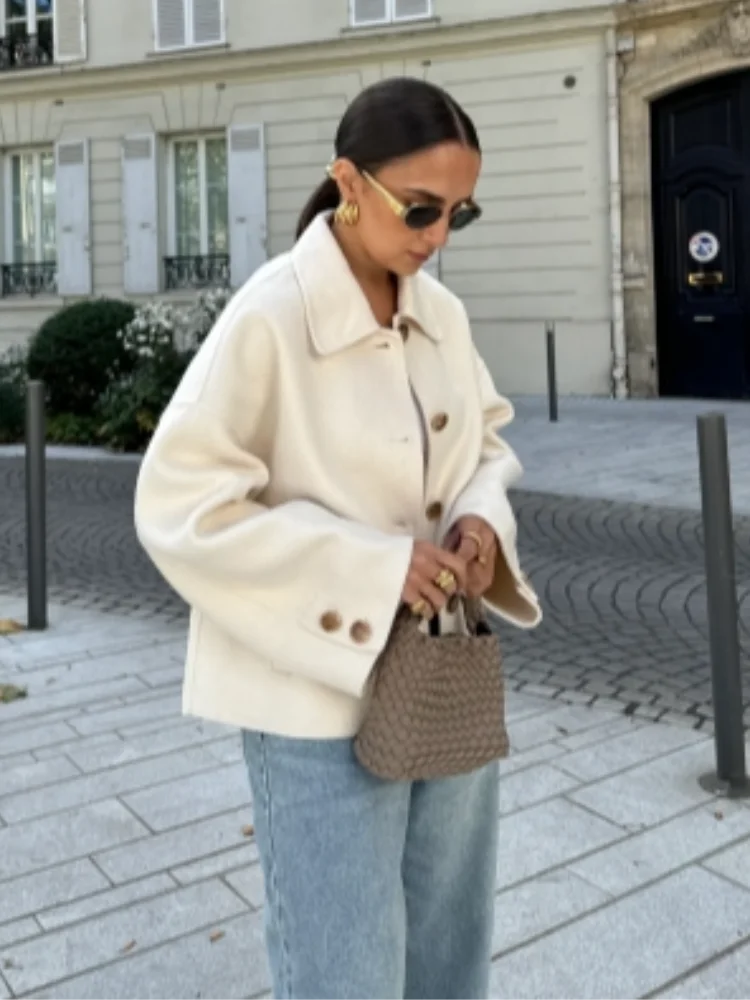 Marivelle – Refined coat with a relaxed fit