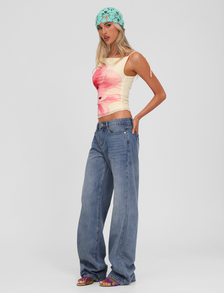 Maevin – Straight leg jeans in mid blue