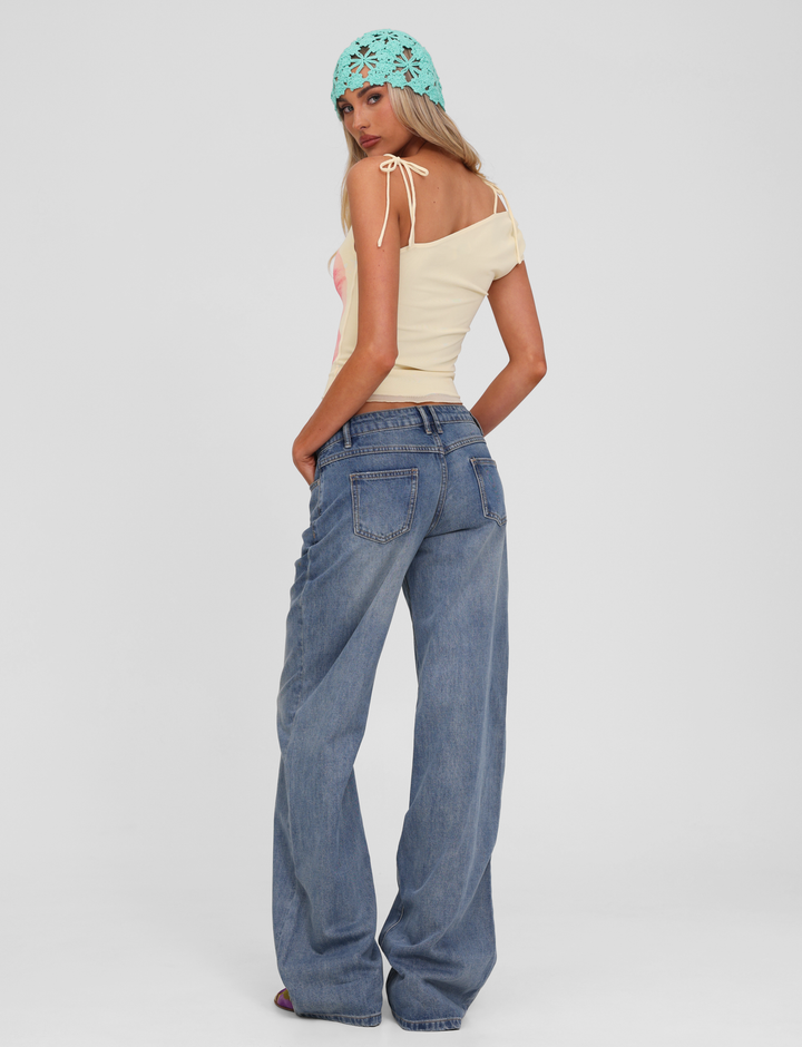 Maevin – Straight leg jeans in mid blue