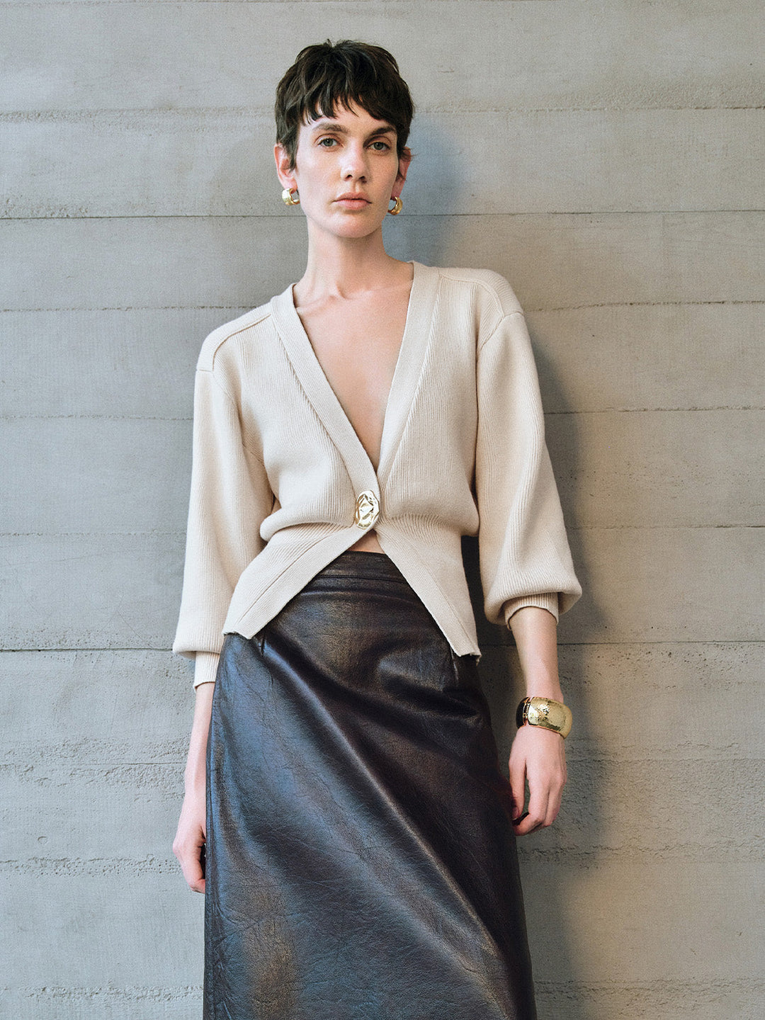 Ismara – Cardigan with gold buttons