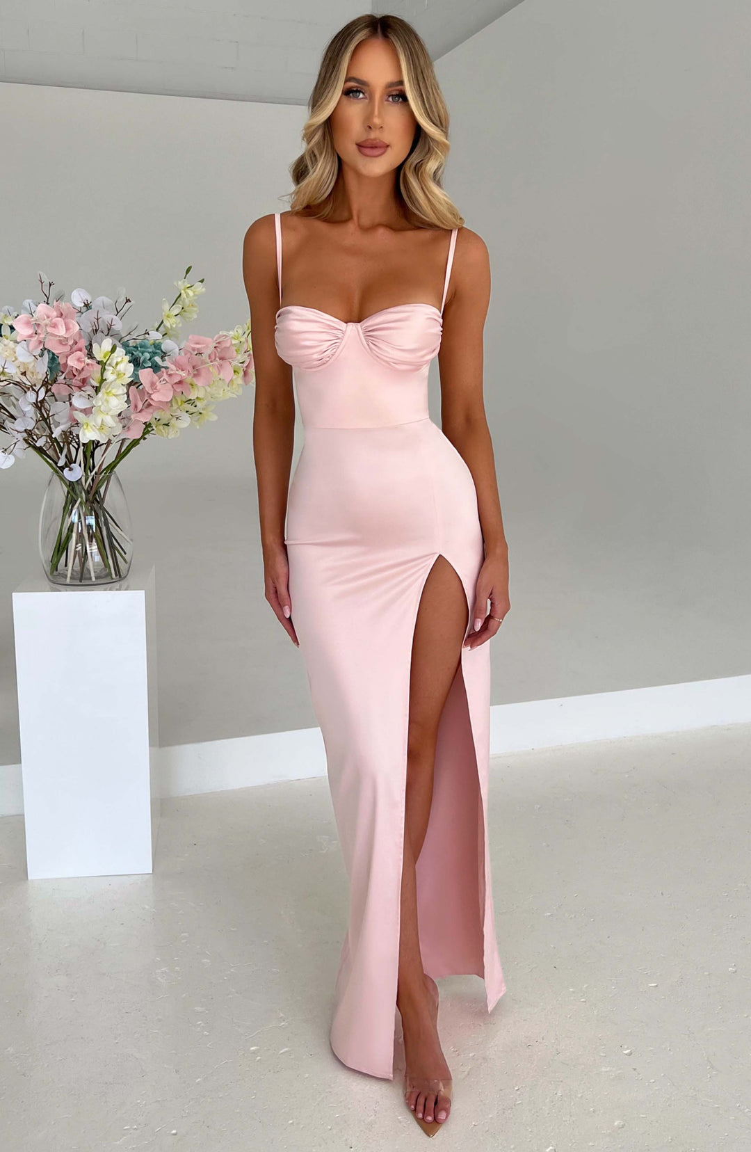 Saly - Robe longue luxueuse en satin