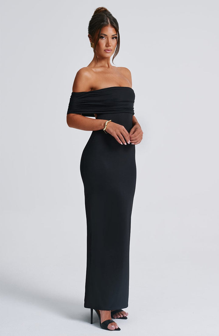 Kellyn – Sophisticated Bardot Maxi Dress