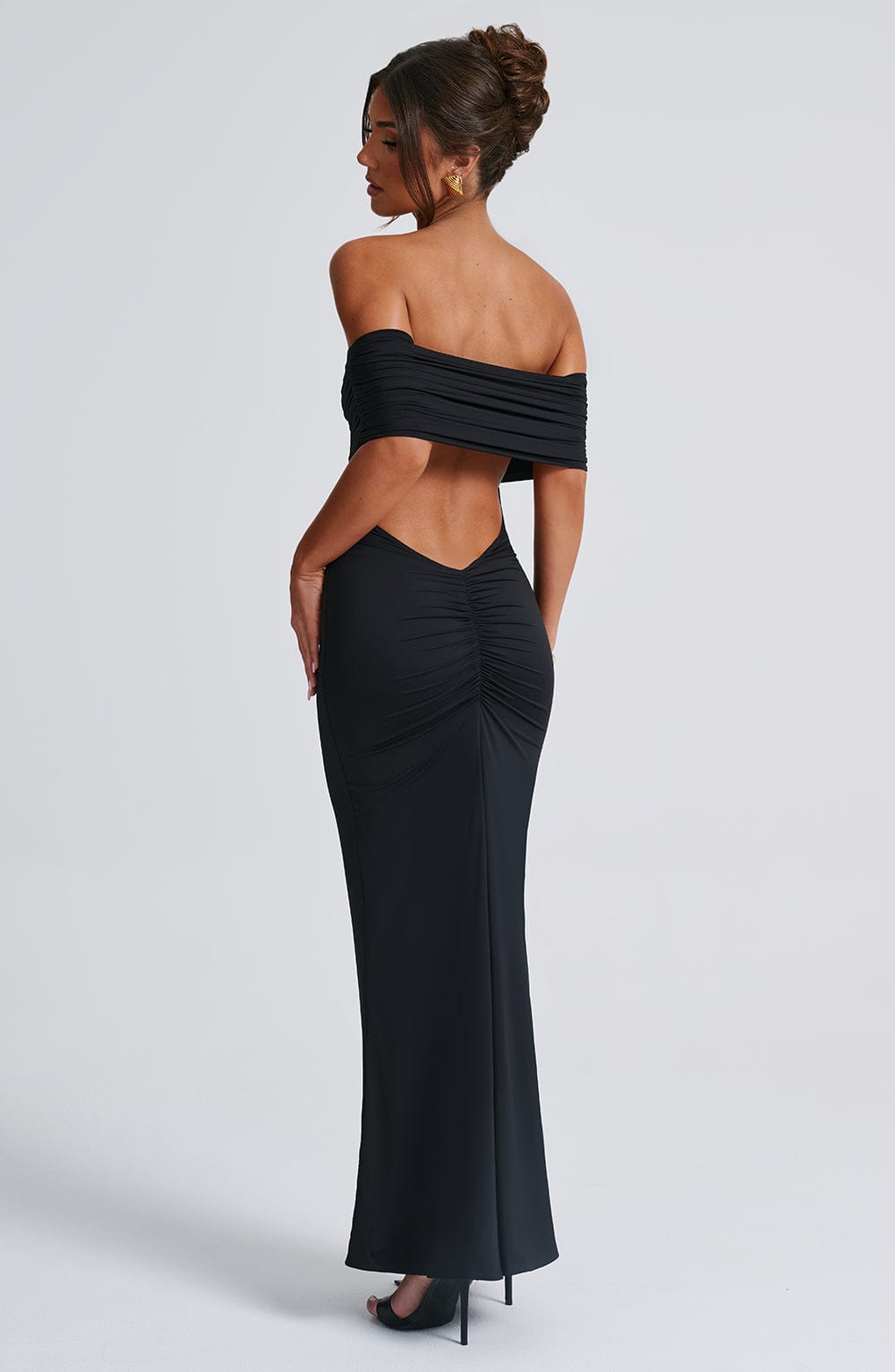 Kellyn – Sophisticated Bardot Maxi Dress