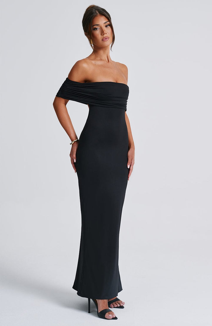 Kellyn – Sophisticated Bardot Maxi Dress