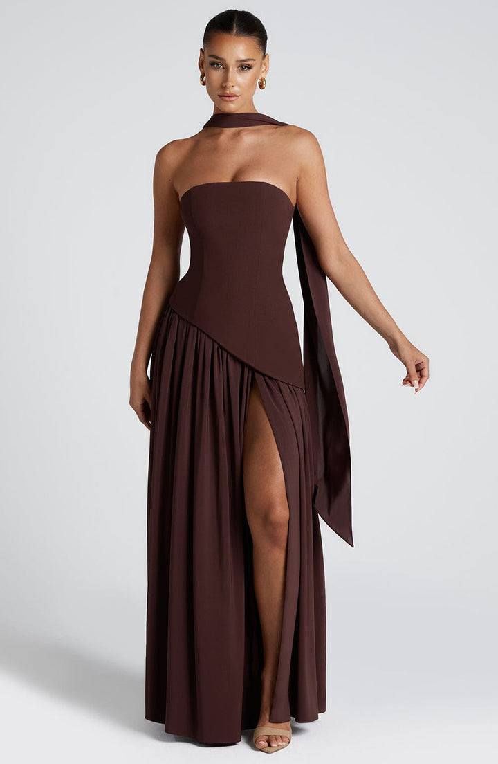 Imani – Robe longue bustier à taille asymétrique