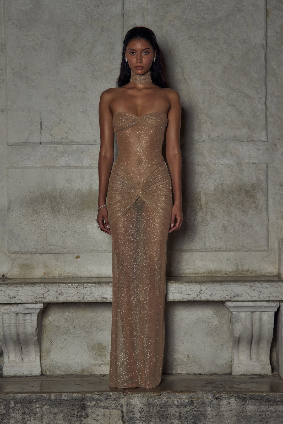 Serelith – Strapless Sculpted Gown with Modern Glamour